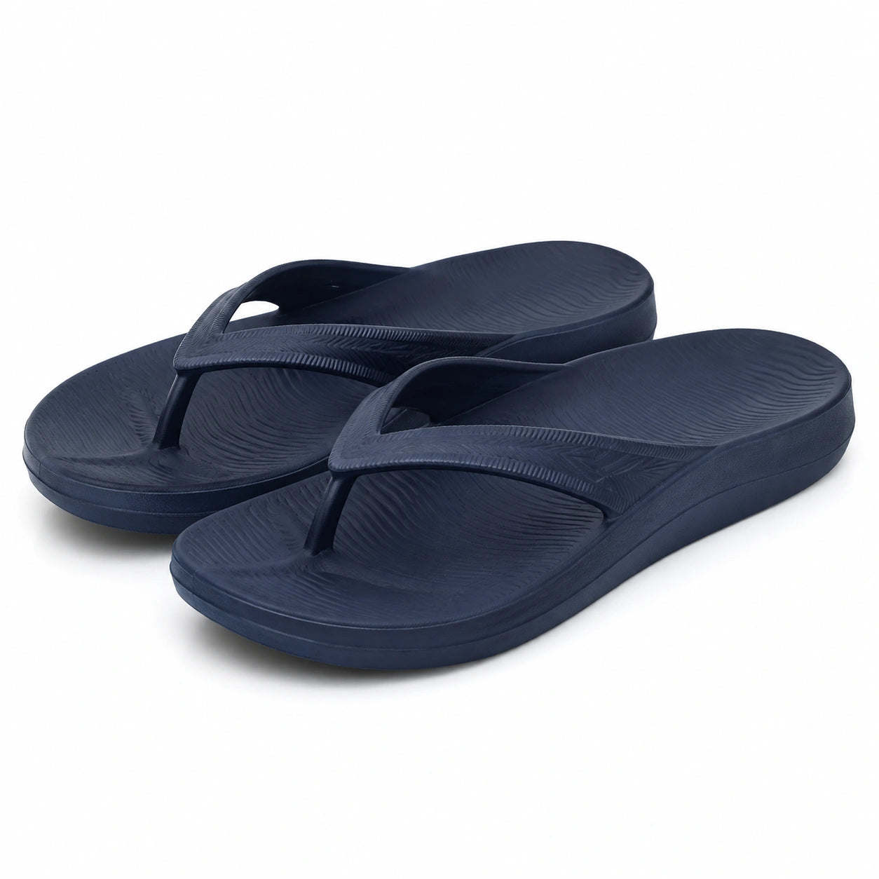 Tongs 42/43 en matière synthétique bleu marine - semelle texturée pour plage et piscine